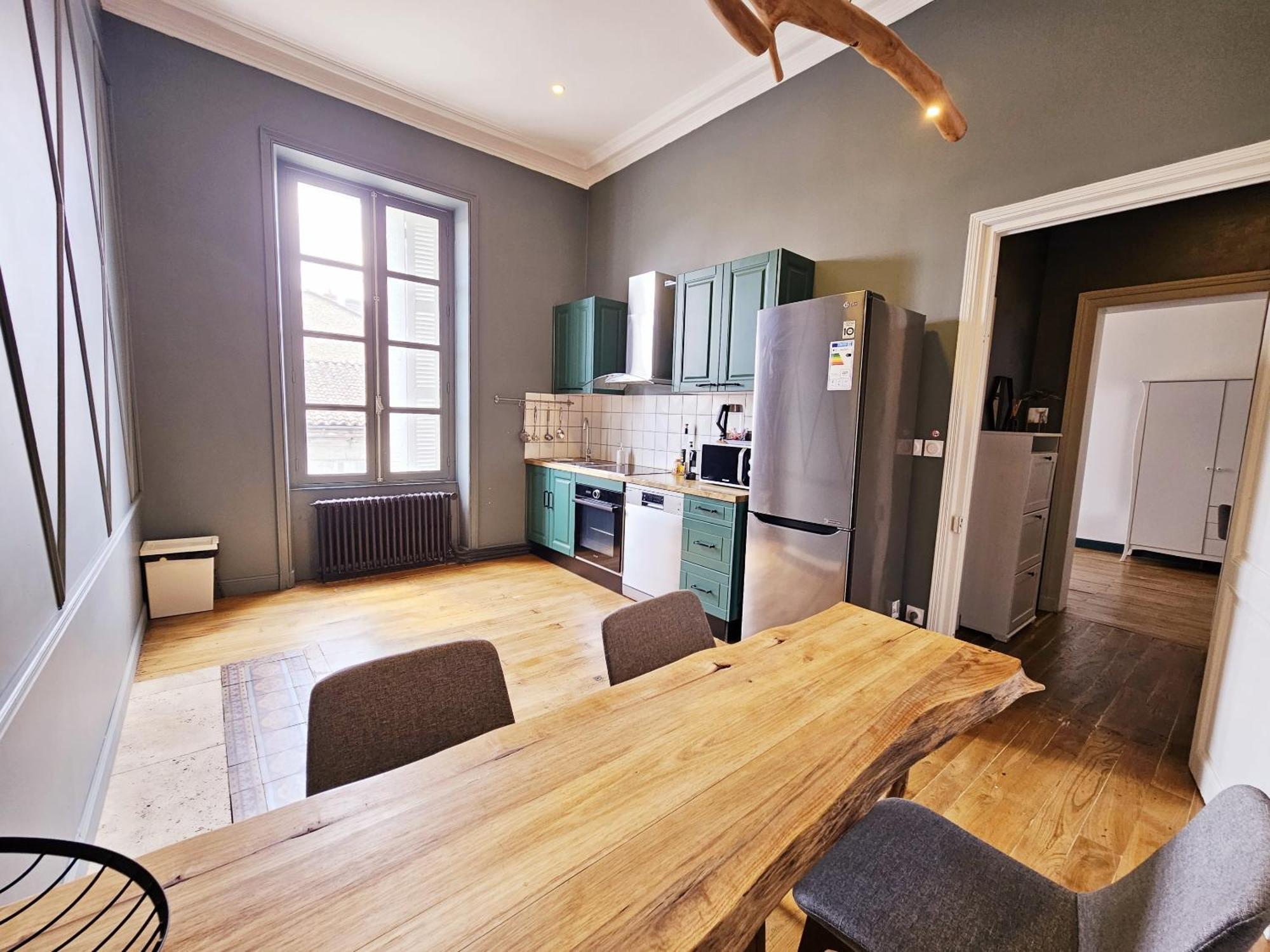 Meubles De L'Arsenal Coeur De Ville ! Angoulême Pokoj fotografie