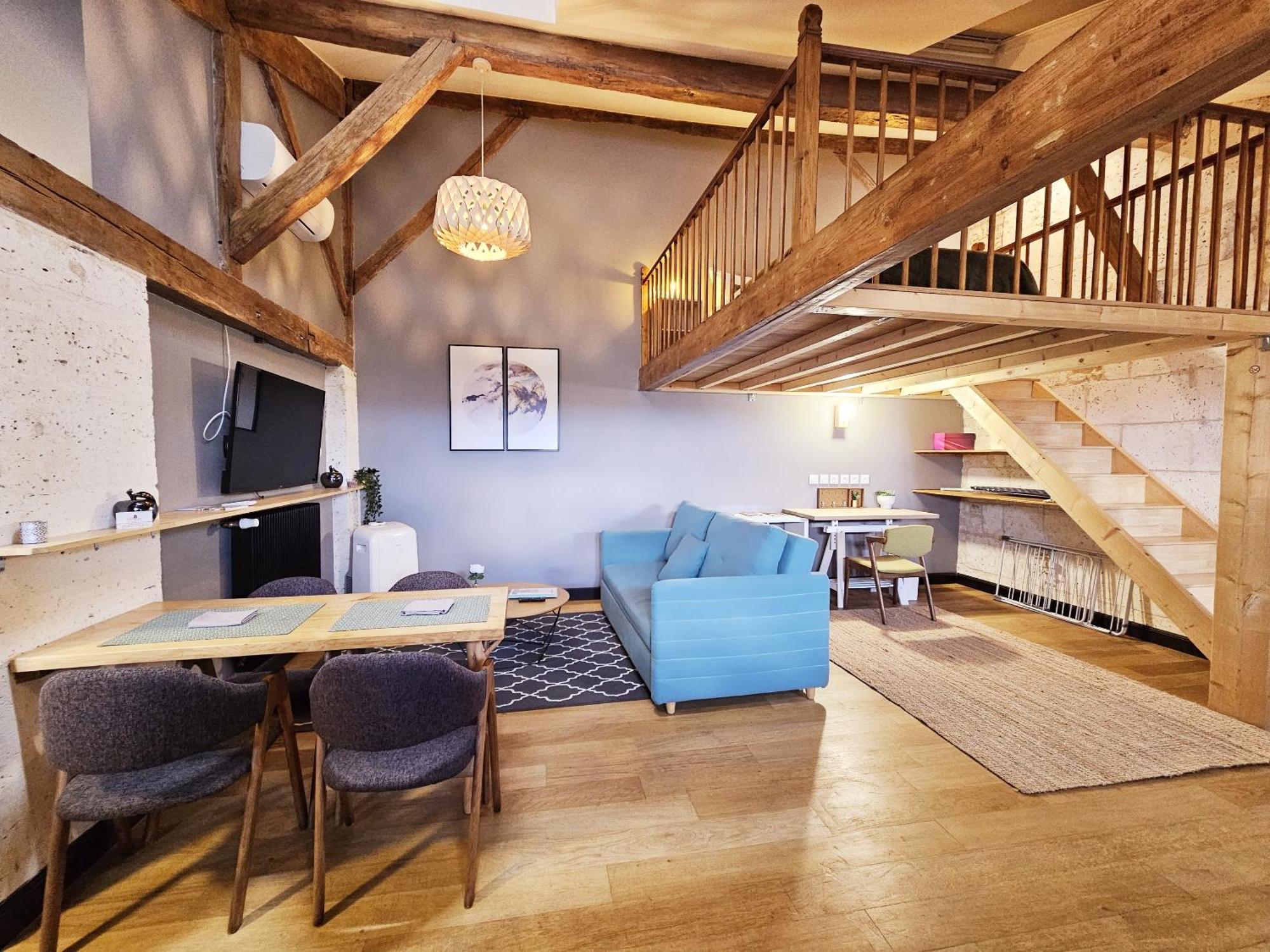 Meubles De L'Arsenal Coeur De Ville ! Angoulême Pokoj fotografie